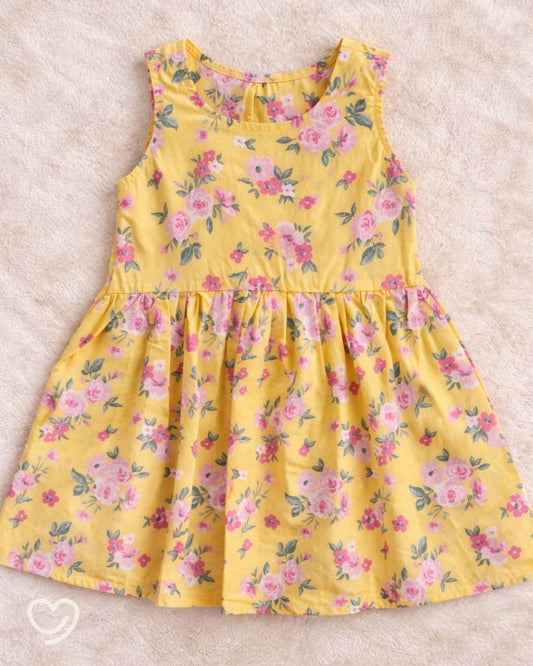Set 2 Piezas Vestido+Sombrerito Flores 18 Meses.