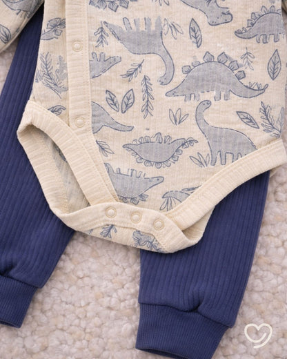 Conjunto de 3 piezas Body+ pants + gorrito 3-6 meses.